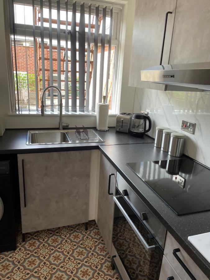 Lovely 2 Bed Apartment, Arnold Town Centre. Nottingham Exterior photo